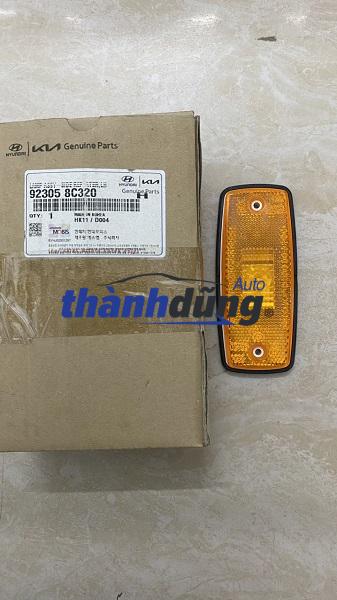 ĐÈN XI NHAN SƯỜN XE HYUNDAI 29 CHỖ