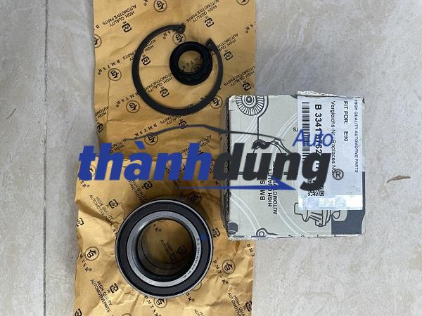 BI MAY Ơ SAU BMW 325I 2003