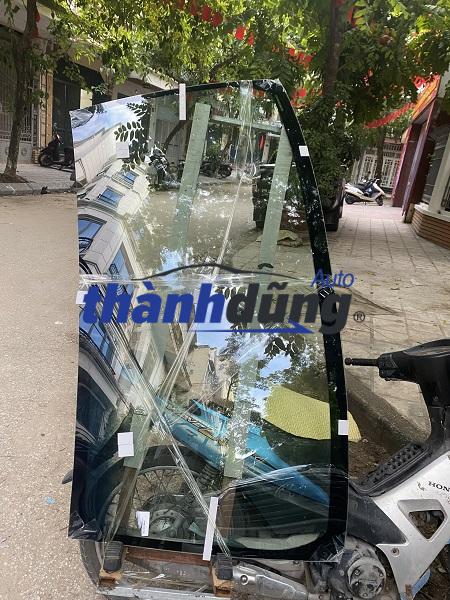 KÍNH CHẮN GIÓ TOYOTA LAND CRUISER 2021