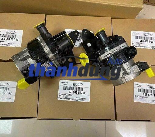BƠM NƯỚC PORSCHE PANAMERA 2014
