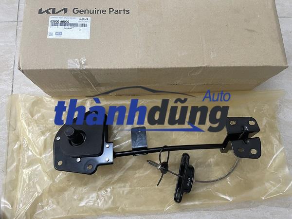 TREO LỐP DỰ PHÒNG KIA CARNIVAL 2018-2020