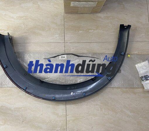 ỐP CUA LỐP MITSUBISHI TRITON