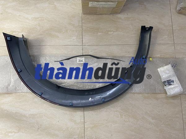 ỐP CUA LỐP MITSUBISHI TRITON