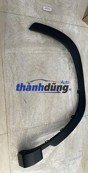 ỐP PHỒNG CUA LỐP TRÁI TOYOTA CROSS