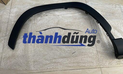 ỐP PHỒNG CUA LỐP TRÁI TOYOTA CROSS