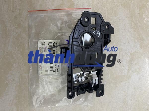 TAY MỞ CỬA TRONG KIA CARENS 2013-2018