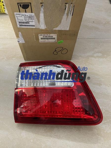 ĐÈN HẬU MIẾNG TRONG TOYOTA FORTUNER 2010