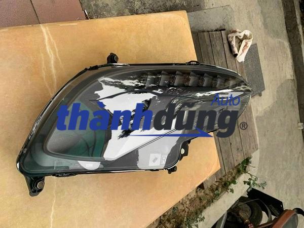 ĐÈN PHA FERRARI F12 BERLINETTA 2021