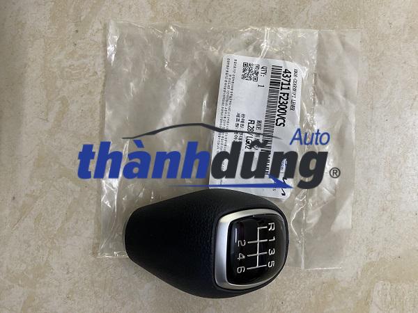 TAY NẮM CẦN SỐ HYUNDAI I20