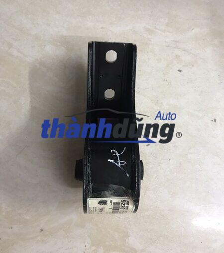 CHÂN MÁY SỐ 3 KIA CARNIVAL