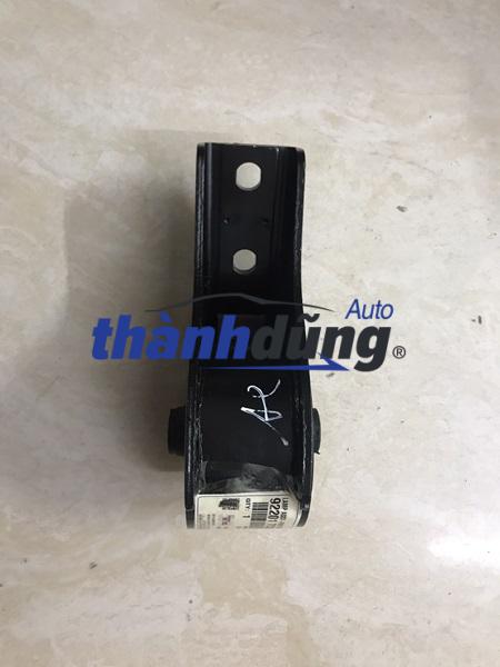 CHÂN MÁY SỐ 3 KIA CARNIVAL