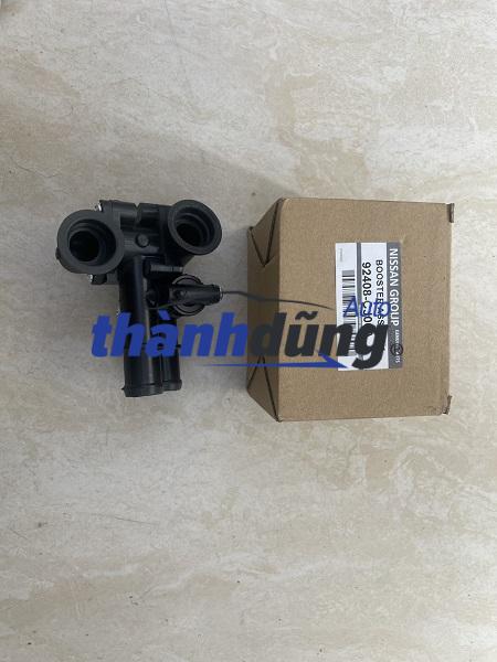 CÚT NƯỚC CHẠC BA NISSAN LIVINA