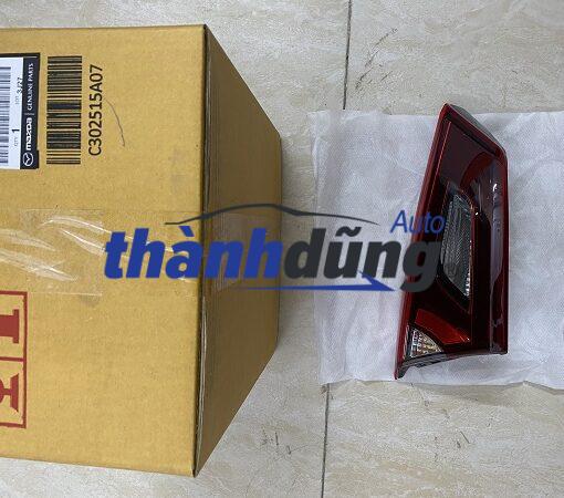 ĐÈN HẬU MIẾNG TRONG CỐP MAZDA 2