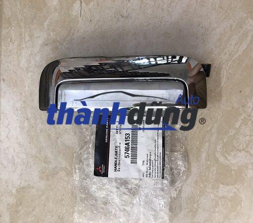 TAY KÉO CỬA THÙNG SAU MITSUBISHI TRITON