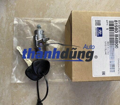 KHÓA CÁNH CỬA PHỤ HYUNDAI I10