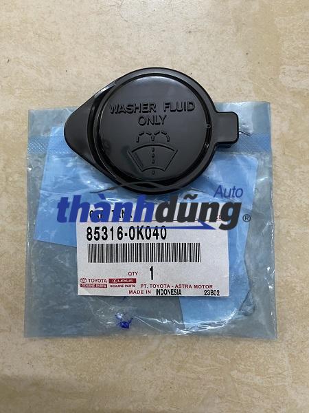 NẮP BÌNH NƯỚC RỬA KÍNH TOYOTA INNOVA CHÍNH HÃNG