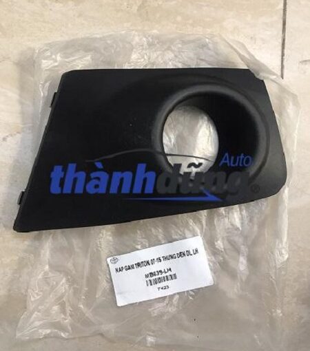 ỐP ĐÈN GẦM MITSUBISHI TRITON 2010