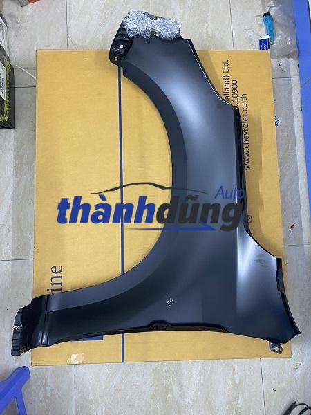 MÁ VÈ PHẢI CHEVROLET TRAILBLAZER