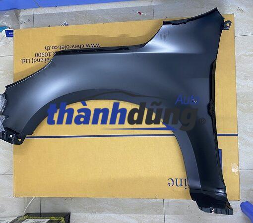 MÁ VÈ PHẢI CHEVROLET TRAILBLAZER