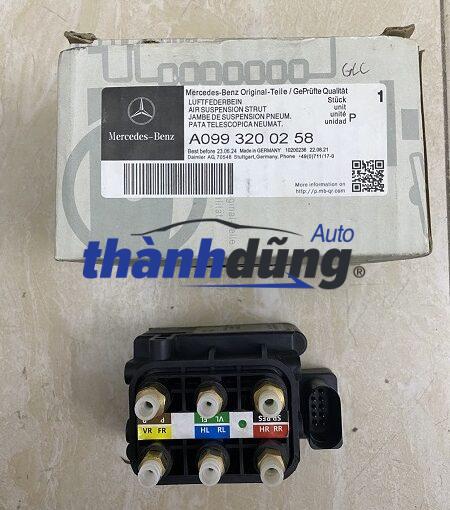 VAN CHIA HƠI NÂNG GẦM MERCEDES GLC350