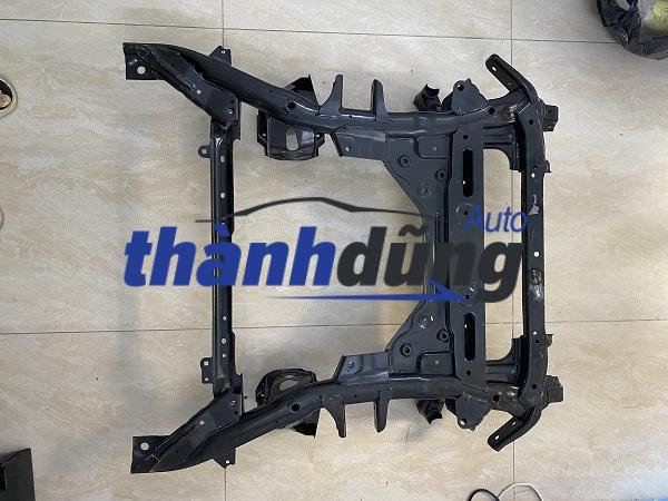 BỆ ĐỠ GẦM MÁY VINFAST LUX A