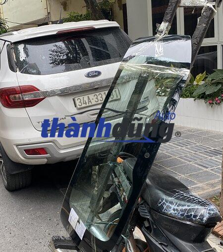 KÍNH CỐP HẬU FORD EVEREST 2018-2023