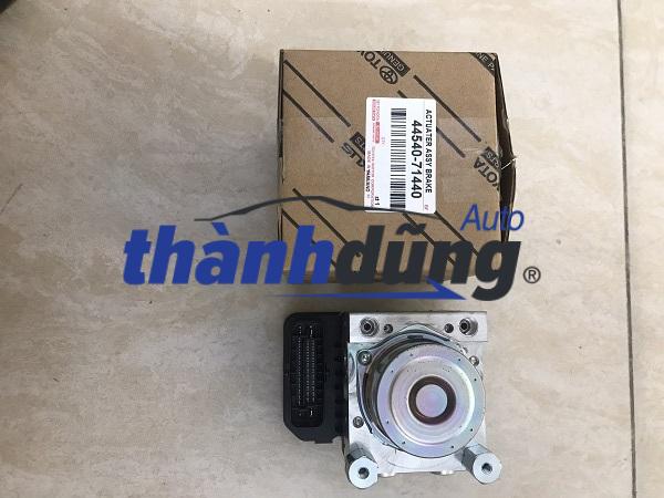 CỤM BƠM ABS TOYOTA INNOVA