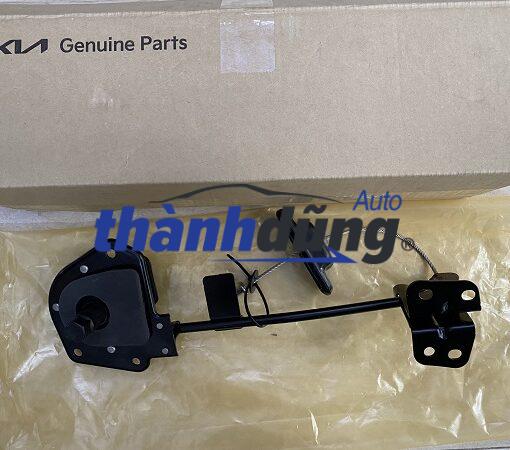 TREO LỐP DỰ PHÒNG KIA CARNIVAL 2018