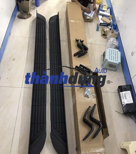 BỆ BƯỚC CHÂN FORD RANGER 2018