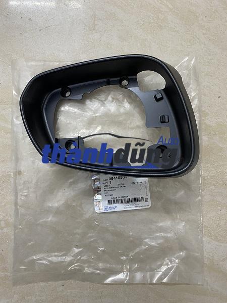 ỐP GỠ VÀNH GƯƠNG CHIẾU HẬU VINFAST FADIL