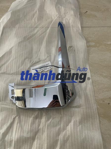 NẸP MẠ CẢN TRƯỚC MIẾNG GIỮA MITSUBISHI OUTLANDER