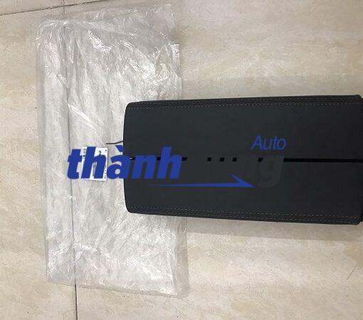 BỆ TỲ TAY PEUGEOT 3008