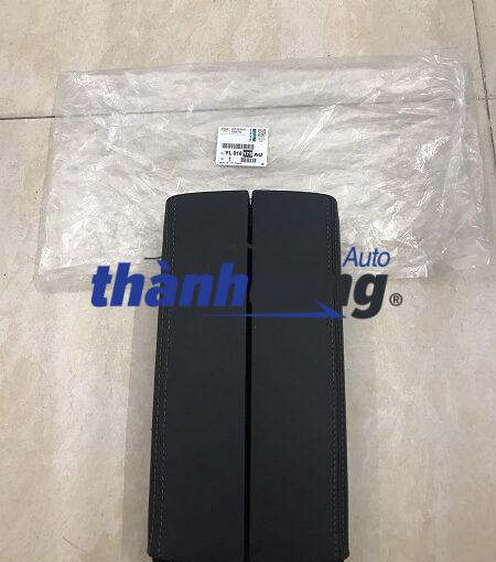 BỆ TỲ TAY PEUGEOT 3008