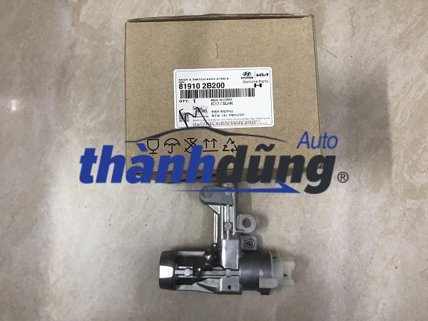 Ổ KHÓA ĐỀ KIA SORENTO 2013