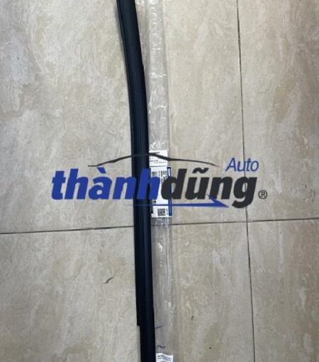 NẸP CHÂN KÍNH TRONG FORD RANGER 2015