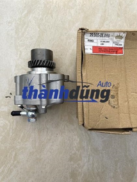 BƠM CHÂN KHÔNG TOYOTA HIACE 2010