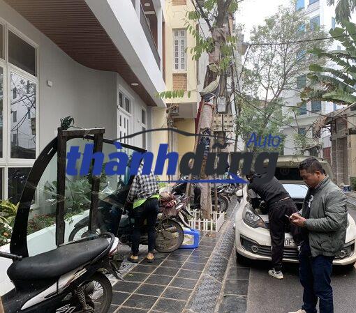 KÍNH CHẮN GIÓ TRƯỚC KIA RIO 2013