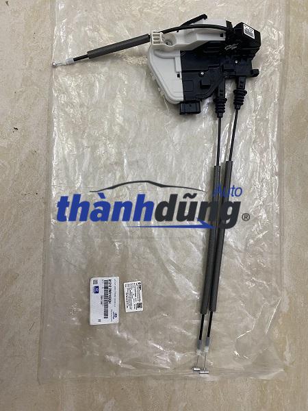 Ổ NGẬM KHÓA CỬA HYUNDAI SANTAFE 2015