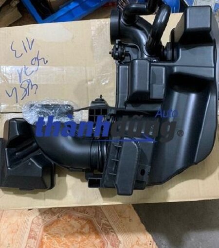 HỘP LỌC GIÓ DƯỚI KIA RIO 2015