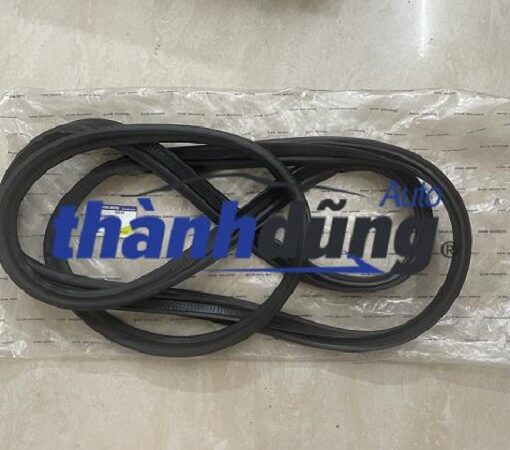 GIOĂNG CỬA HẬU XE SSANGYONG KORANDO