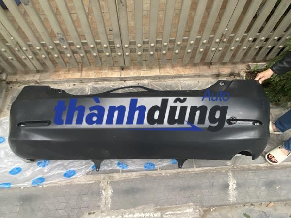 CẢN SAU TOYOTA CAMRY 2010