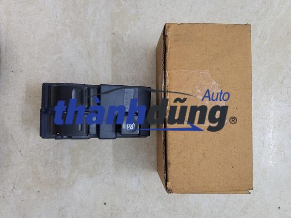 CÔNG TẮC NÂNG HẠ KÍNH HINO 700
