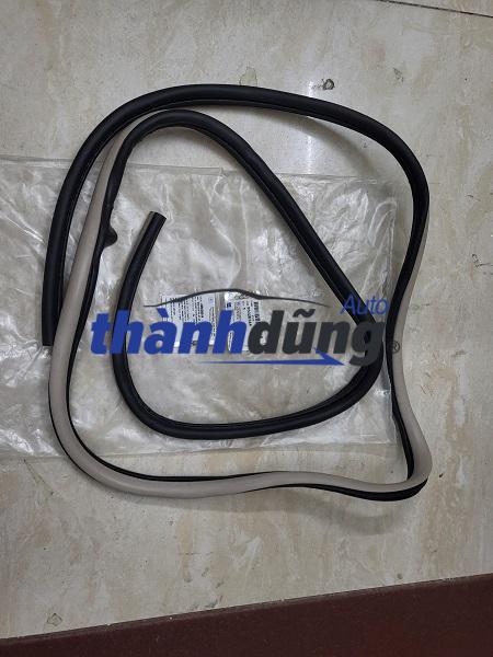 RON THÂN XE SAU TRÁI CHEVROLET CAPTIVA 2008