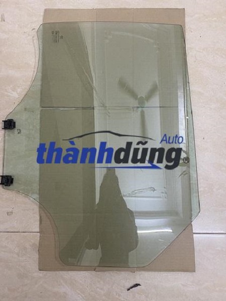 KÍNH CÁNH CỬA XE PEUGEOT 5008