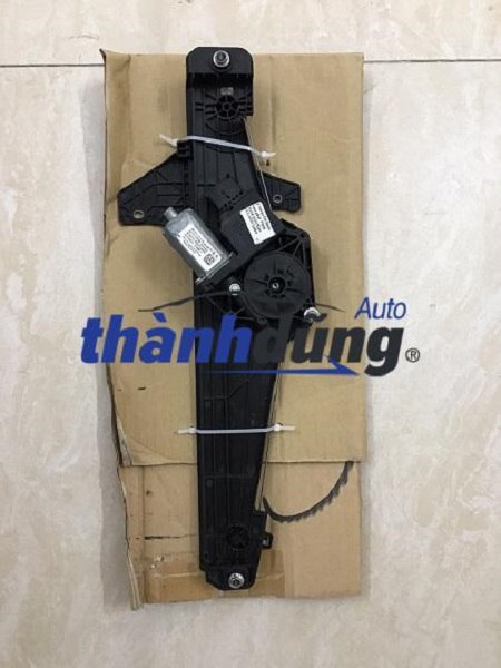 COMPA LÊN XUỐNG KÍNH PEUGEOT 5008 2011