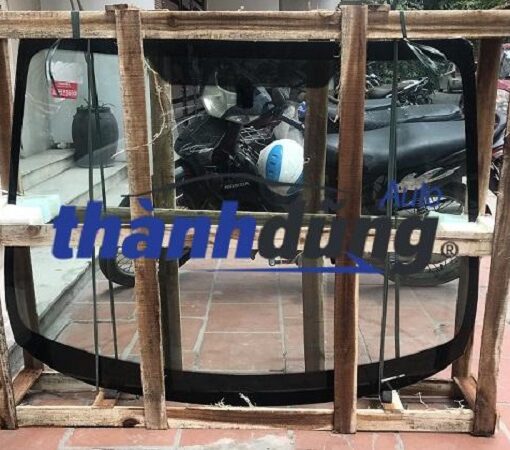 KÍNH CHẮN GIÓ TRƯỚC FORD ECOSPORT 2015