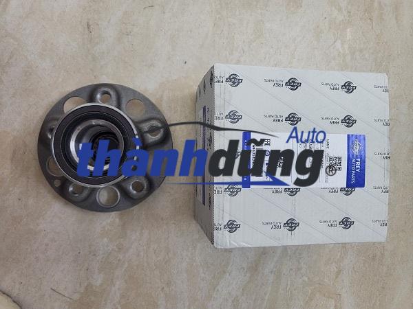 BI MAY Ơ TRƯỚC MERCDES CLS250