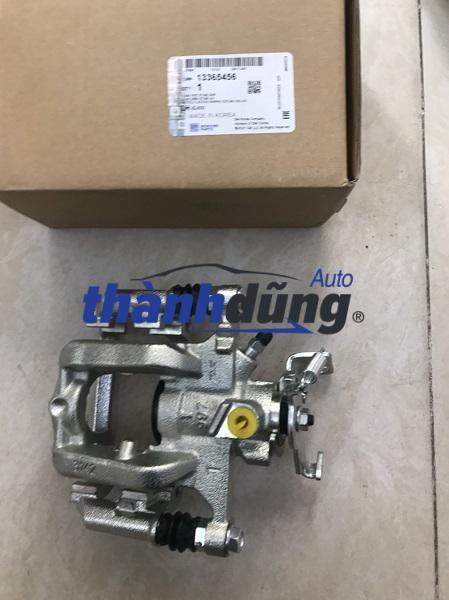 ĐÙM THẮNG SAU CHEVROLET CRUZE 2010