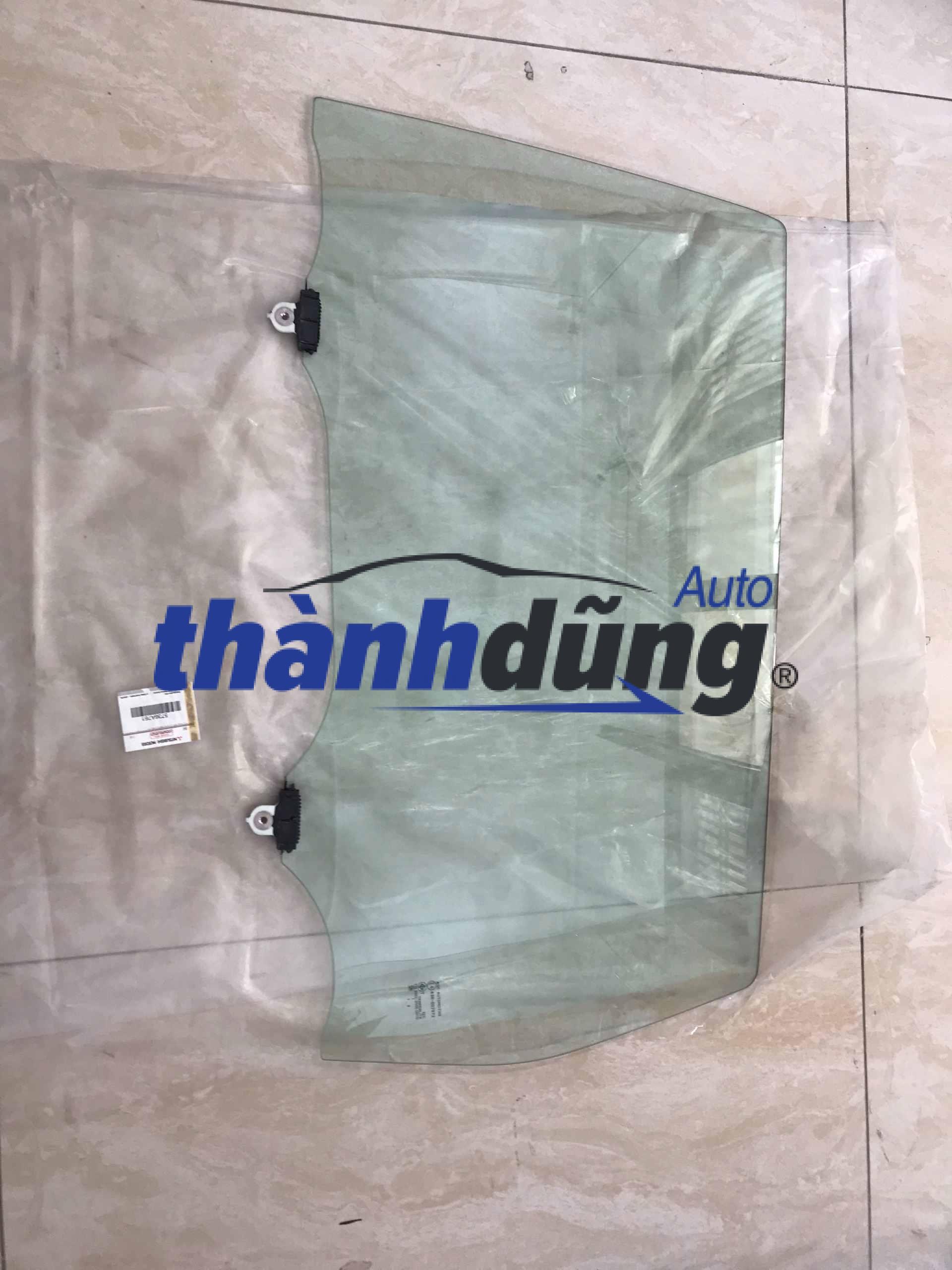 KÍNH CÁNH CỬA SAU XPANDER