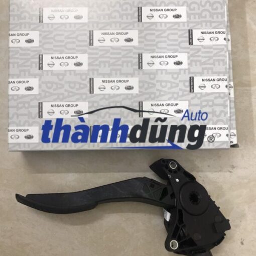 BÀN ĐẠP CHÂN GA NISSAN TEANA